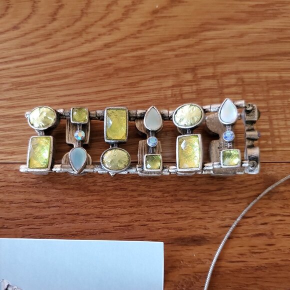 Lia Sophia Mint Cream (Necklace, Bracelet, & Earrings) Set - NEVER WORN!!! - Picture 3 of 4